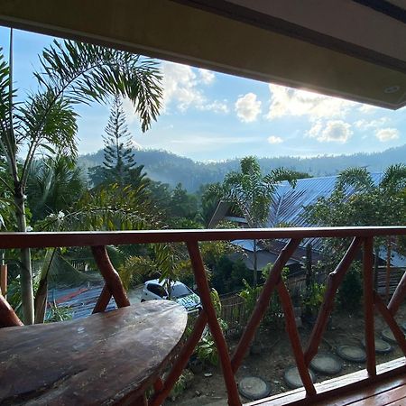 Mil'S Hillside Tourist Inn Сан-Висенте Экстерьер фото